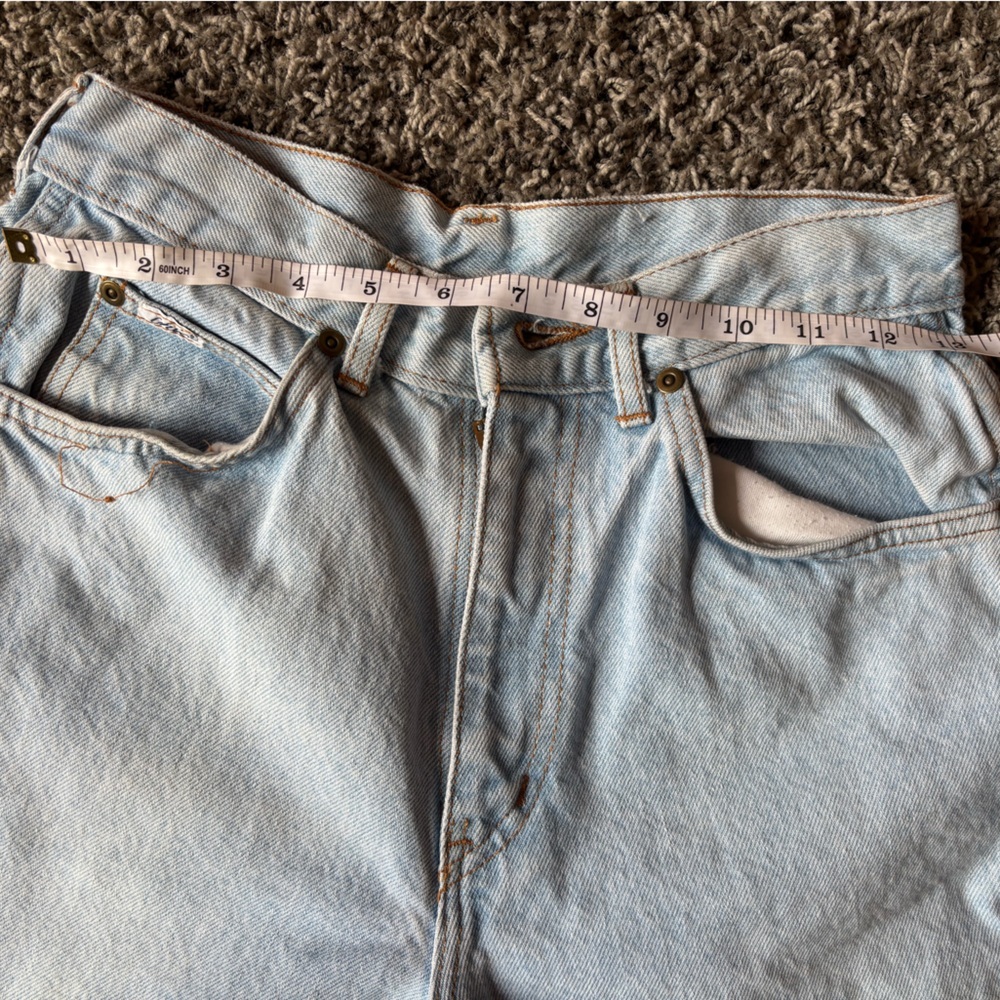 Women's High Rise Light Blue Jeans - Picture 3 of 7